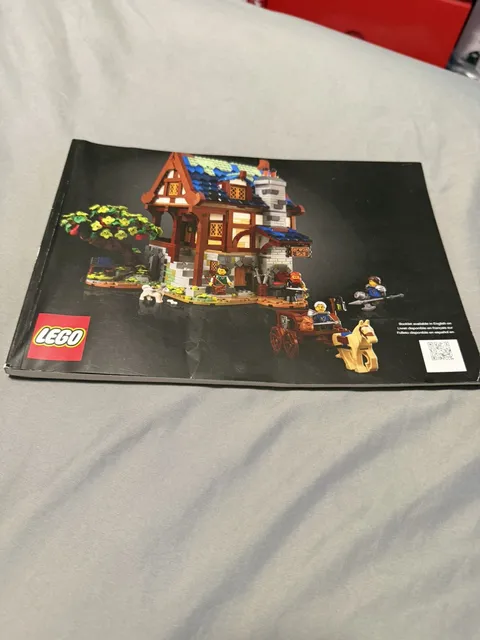LEGO INSTRUCTIONS ONLY MEDIEVAL BLACKSMITH 21325 New manual book from set