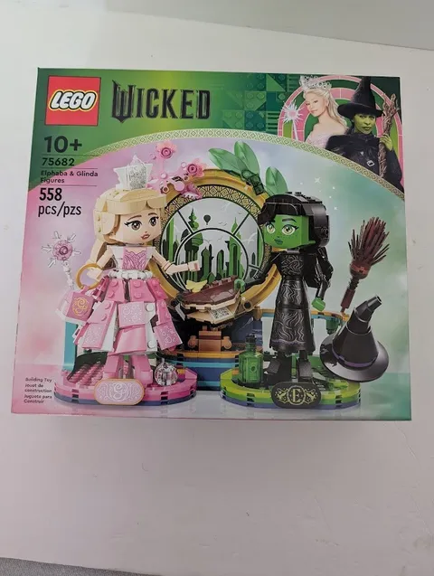 LEGO Wicked Elphaba & Glinda 558 pcs. New in Box Sealed (75682)
