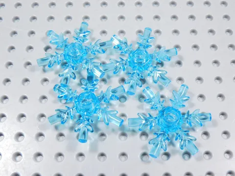 LEGO Lot of 4 Trans Light Blue 4x4 Snowflakes Crystal Ice Minifig BG