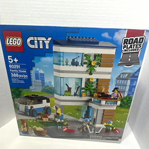 LEGO City Family House 60291 Building Set 388 pcs Road Plates Included