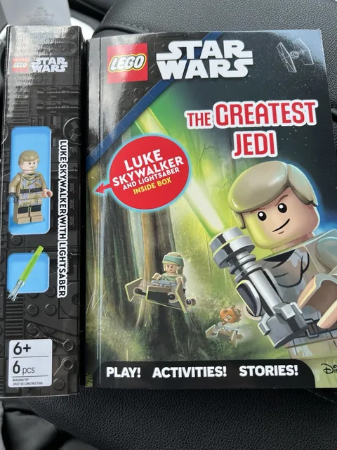 LEGO Star Wars: The Greatest Jedi Book w/ Luke Skywalker Minifigure Disney New
