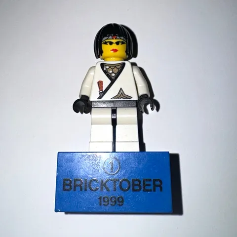 LEGO Bricktober 1999 Ninja Minifigure with Blue Display Base - 1999