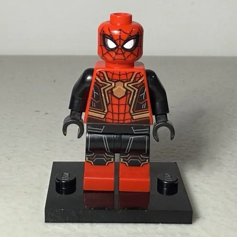 LEGO Marvel Spider-Man Minifigure No Way Home