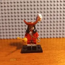 Lego Captain Hook Minifigure Disney Series 1
