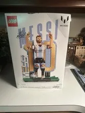 Lego Lionel Messi Soccer Legend 43015 - Unopened - DAMAGED BOX - See Photos