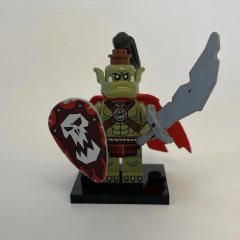Lego 71037 Orc Collectible Minifig Series 24 CMF Sword Shield Cape COMPLETE NIH