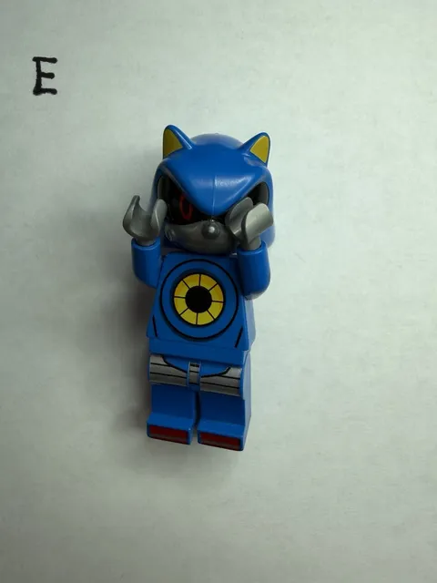 Lego 77002 Metal Sonic the Hedgehog Minifigure Cyclone vs. Metal Sonic