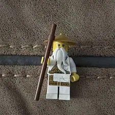 LEGO Sensei Wu Ninjago Minifigure White Gold Outfit