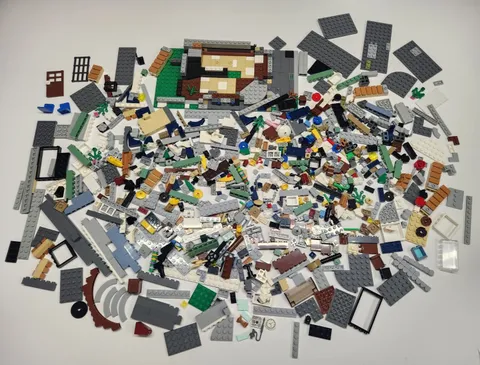 LEGO Creator Expert Modular Buildings Assembly Square 10255 Lot Parts Pieces
