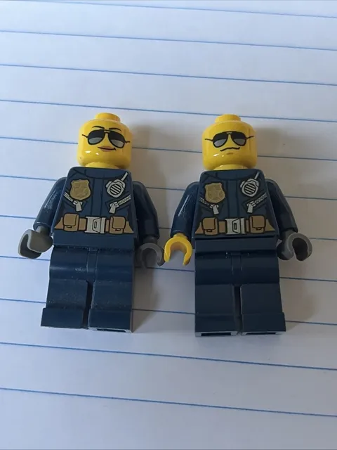 LEGO CITY TOWN POLICE WOMAN AND MAN MINI ACTION FIGURE NO HELMET LOT