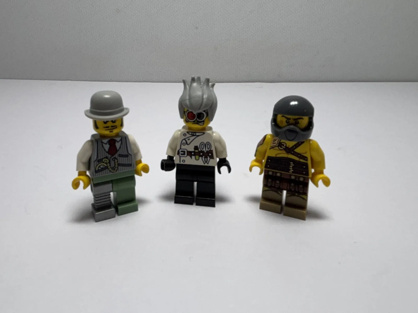 LEGO Mini Figures Lot Of 3 Gladiator, Rodney Rathbone, Crazy Scientist 9466 9464