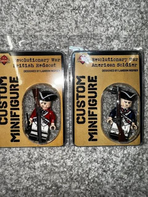 Brickmania Revolutionary War American Soldier + British Redcoat NEW + FAST SHIP
