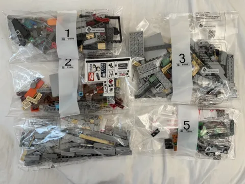 New LEGO Spider-Man 76350 Building Only! No Minifigures No hot dog stand 
