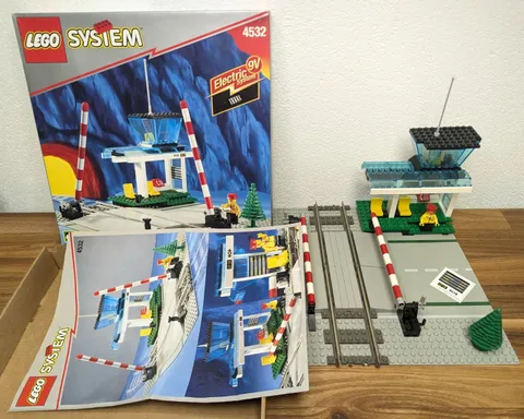 Lego 4532 Manual Level Crossing BOX Box Train 9V Train Train Barrier Classic