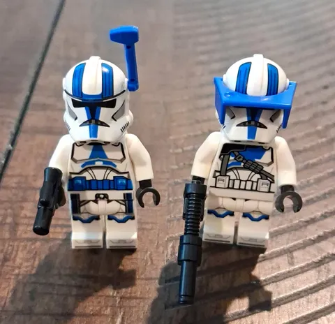 Authentic LEGO Star Wars 501st Clone Troopers  Minifigure Lot of 2