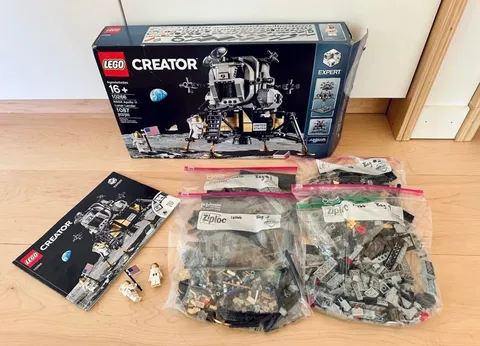 LEGO Creator NASA Apollo 11 Lunar Lander 10266 - 100% Complete w/ box & instruct