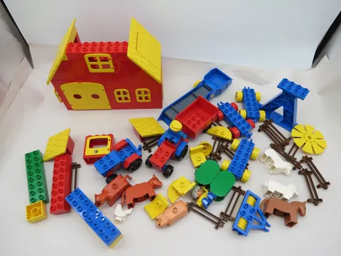 Vintage Duplo LEGO Farm/train parts  lot