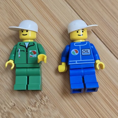 Lego Octan Attendants Minifigures Printed Vests White Caps Very Good Washed