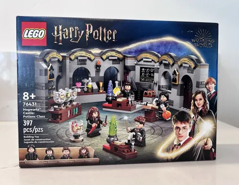 LEGO Harry Potter: Hogwarts Castle: Potions Class (76431) New Sealed Box