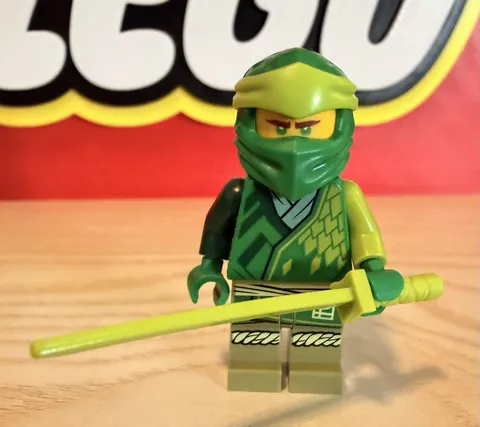Lego Ninjago Core Lloyd Minifigure With Accessory