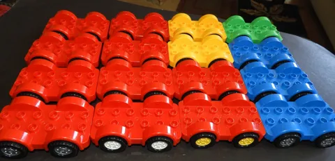 Lego Duplo Vehicle Car Bases Lot of 16 Red Blue Yellow Green 2x6