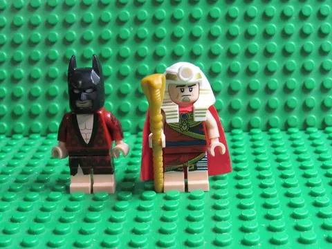 Lot 2 The LEGO Batman Movie Series Minifigs Lobster Lovin' Batman King Tut KB54