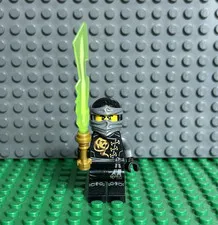 LEGO NINJAGO Minifigure Skybound Cole w/Elemental Sword