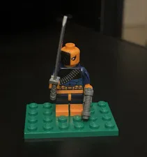 LEGO DC Super Heroes 2015 Deathstroke sh0194 With both Sword and Gun