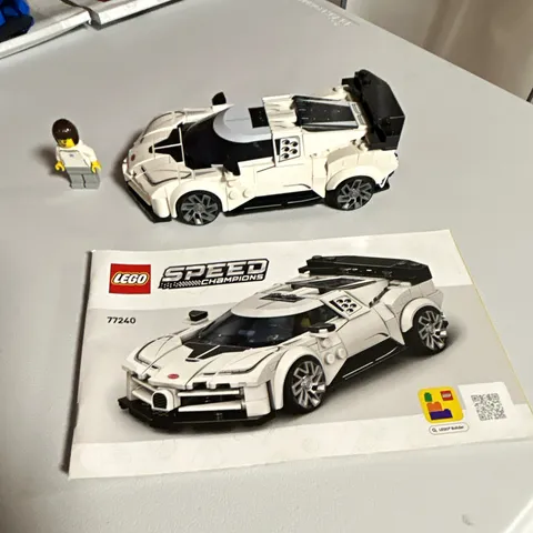 LEGO Speed Champions 77240 Bugatti Centodieci w/ Minifigure