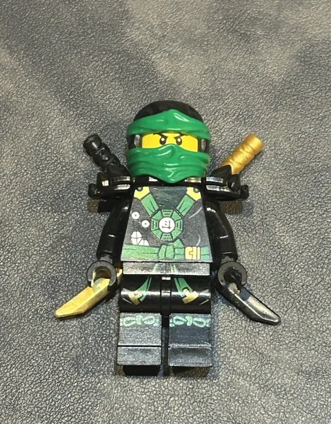 LEGO Ninjago Lloyd in Deepstone Armor Minifigure (njo167) 2015 Authentic LP
