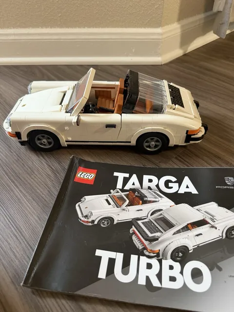 LEGO Creator Expert Porsche 911 Targa Turbo 10295 1458pcs 18+ w/ Manual