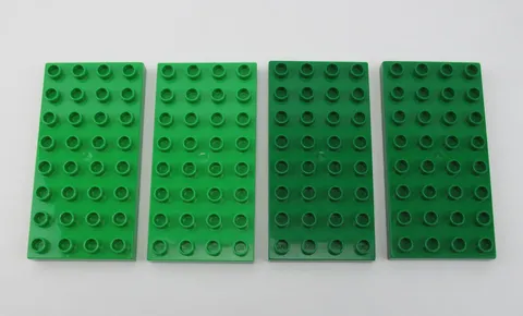 Lego Duplo Lot of 4 Base Plates 4 x 8 Pegs (2.5" x 5") ~ 2 Green / 2 Dark Green