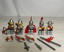 LEGO Kingdoms Lion Knights Minifigure Lot Cas444 Cas448 Cas459 Cas513 Castle