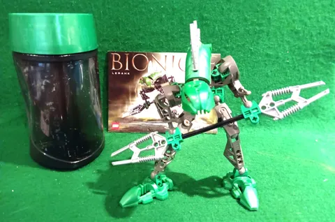 Bionicle 2003 Rahkshi Lerahk, Set #8589, Complete, READ!!