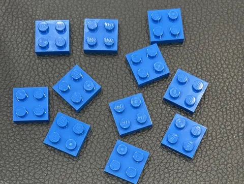 Lego Parts 3022 Lot 11 Basic Flat Plate 2x2 Blue