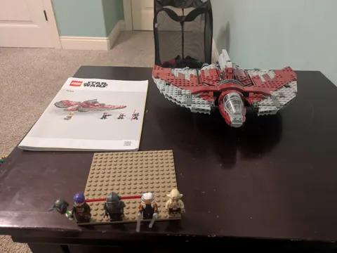 LEGO Star Wars Ahsoka Tano's T-6 Jedi Shuttle 75362 601pc w/ Minifigures