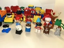 Duplo lot - many vehicles