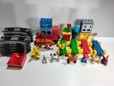 Lego Duplo Motorized Red Locomotive Train  10 Pieces Tracks