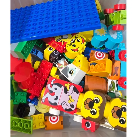 LEGO Duplo Bulk Lot Mixed Bricks Animals Jurassic World Zoo Baseplate Figures