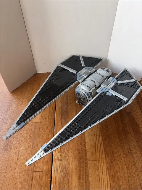 LEGO Star Wars: TIE Striker (75154)