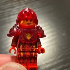 LEGO Nexo Knight w/ Trans-Red Helmet Visor & Shoulder Armor