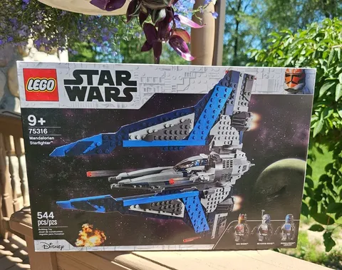 75316 LEGO Star Wars Mandalorian Starfighter Gar Saxon Bo-Katan sealed in box