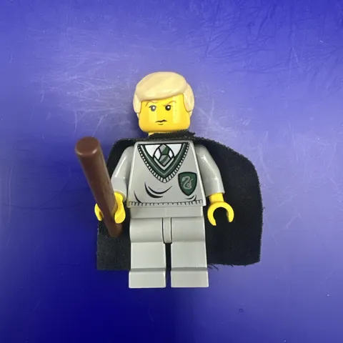 LEGO Harry Potter Draco Malfoy Minifigure Gray Slytherin Sweater Cape Wand