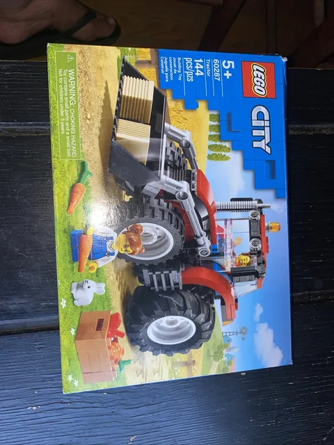 LEGO CITY: Tractor (60287)