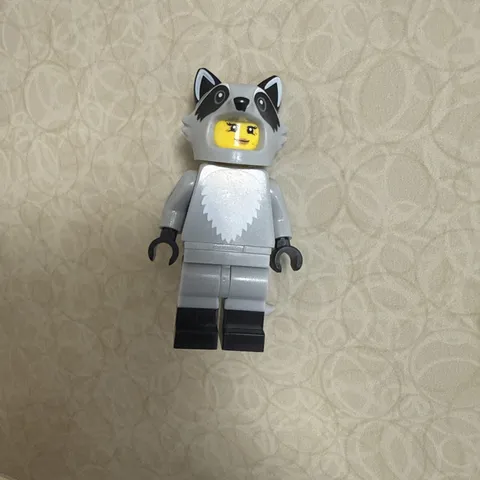 LEGO Minifigure col395 Raccoon Costume Fan, Series 22 LEGO Minifig US1