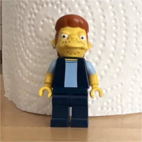 LEGO The Simpsons Series Minifigure Snake Jailbird Set 71016 The Kwik-E-Mart