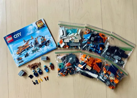 LEGO City 60196 Arctic Supply Plane – Complete disassembled w/ Instructions