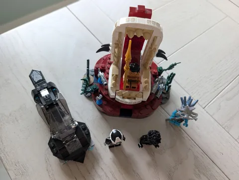 LEGO Marvel Black Panther: Wakanda Forever King Namor's Throne Room 76213 Cmplte