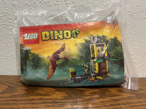 LEGO Dino 5883 Tower Takedown Complete 136 pcs Pteranodon Dinosaur Retired