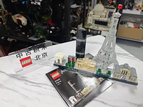 LEGO 21044 Architecture Paris 649 pcs -丨With  Instruction丨No box！
